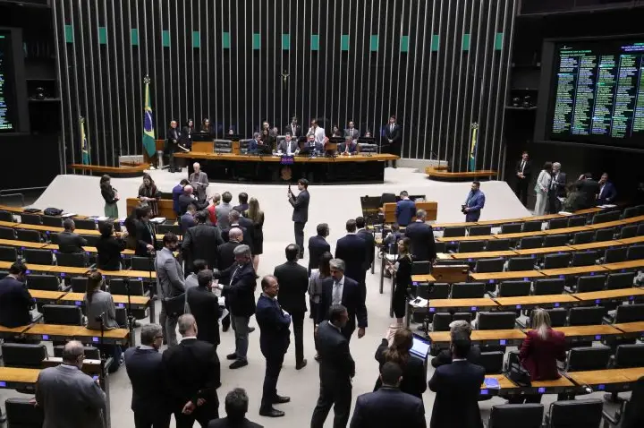 Câmara pode votar nesta segunda a medida provisória do Programa Gás do Povo