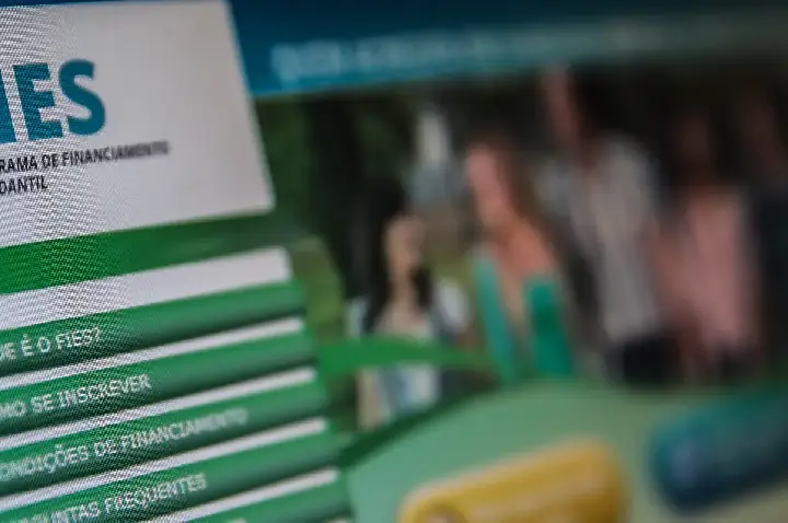 Fies 2026 abre inscrições para processo seletivo do 1º semestre
