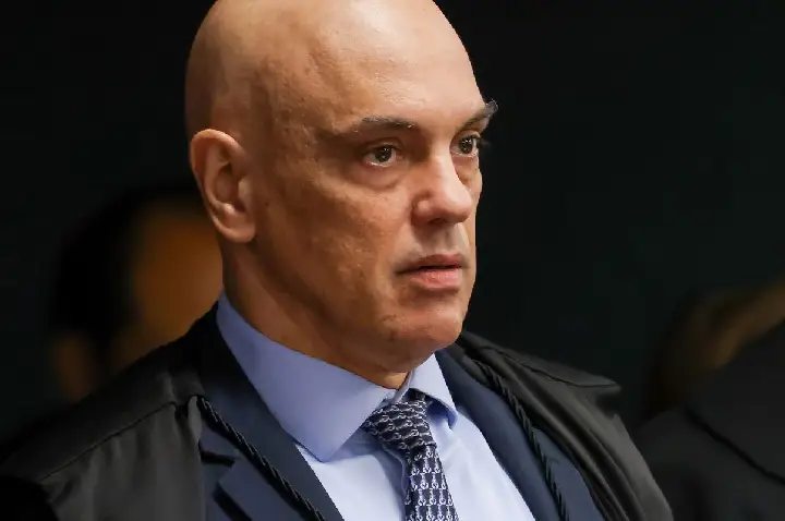 Moraes diz que juiz pode receber por palestra e ter ações de empresas