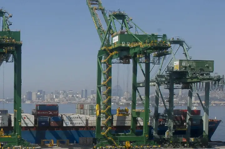 Portos brasileiros movimentaram 1,4 bi de toneladas de cargas em 2025