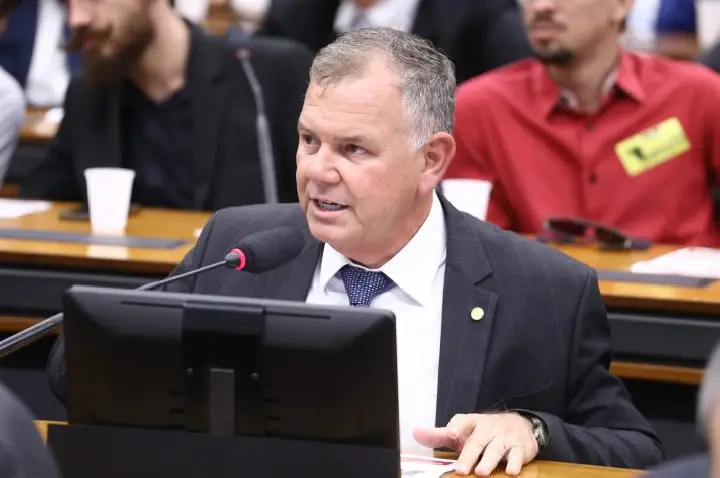 Projeto garante até 200 kWh de energia solar gratuita para baixa renda