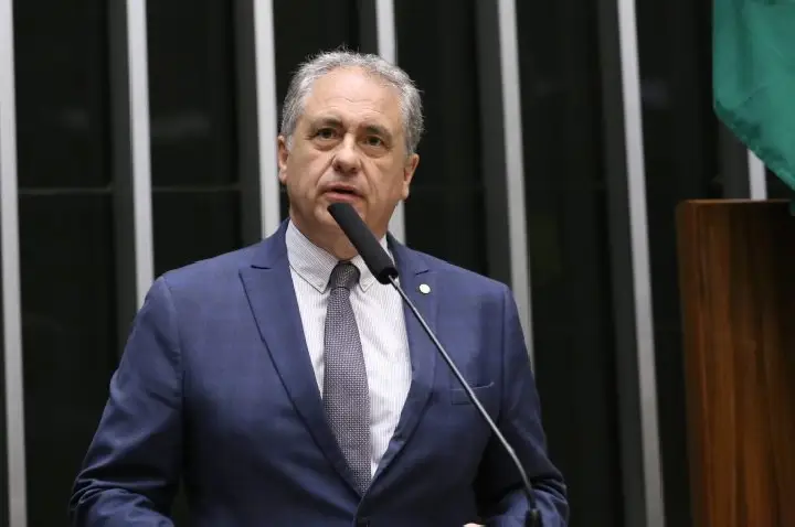 Projeto reduz alíquotas de PIS e Cofins antes da mudança no regime tributário para a indústria química