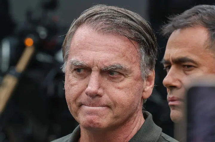 STM dá dez dias para Bolsonaro entregar defesa contra perda de patente