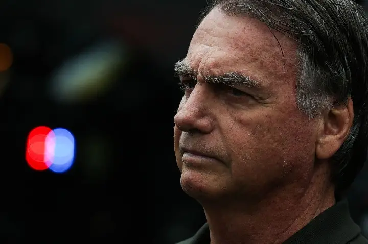 STM recebe pedido de perda de patente de Bolsonaro e mais 4 oficiais