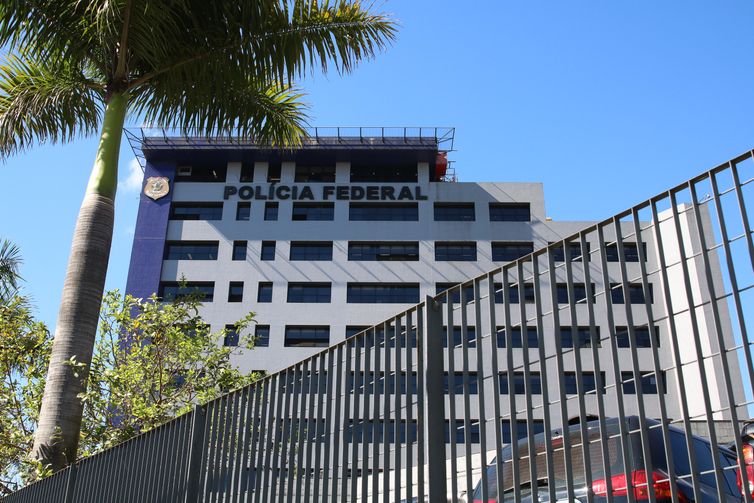 Daniel Vorcaro, dono do Banco Master, é preso pela PF em Guarulhos