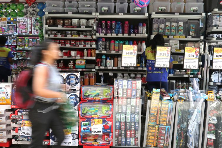 Manutenção da Selic em 15% ao ano preocupa setor produtivo