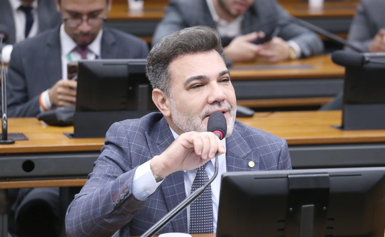 Comissão de Constituição e Justiça aprova aumento da pena pelo crime de ultraje a culto