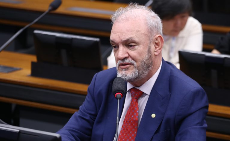 Comissão aprova programa para combater cyberbullying contra pessoas com deficiência